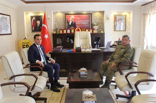 Garnizon Komutanı Topçu Albay Gürol AKKAYA Kaymakamımız Yasin ŞAHİN'i Ziyaret Etti