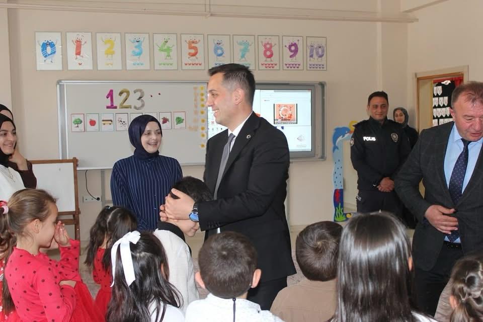 İlçe Kaymakamımız Sayın Yasin ŞAHİN’den Okul Ziyaretleri